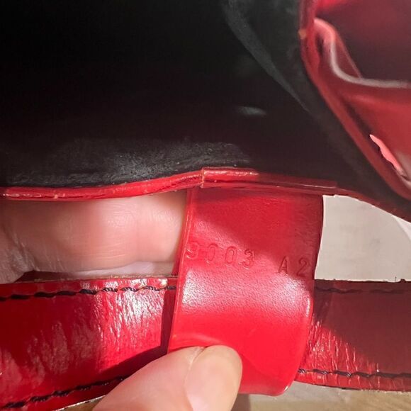 LOUIS VUITTON Epi Randonnee GM Castillan Red. Big Roomy  display picture 1